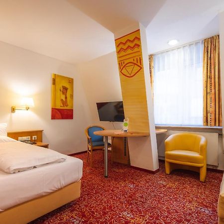 Allvitalis Traumhotel Karlsruhe Extérieur photo