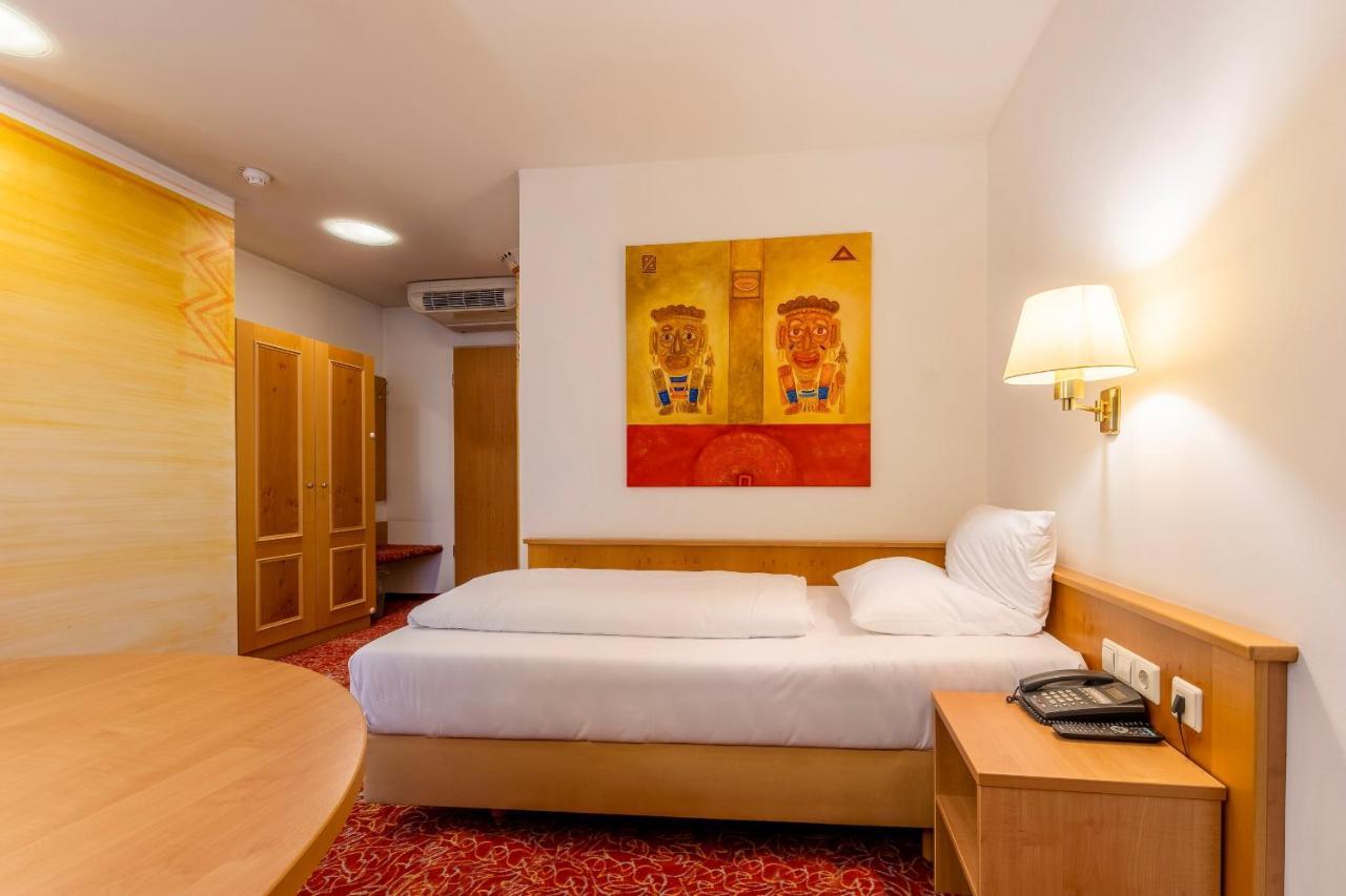 Allvitalis Traumhotel Karlsruhe Extérieur photo