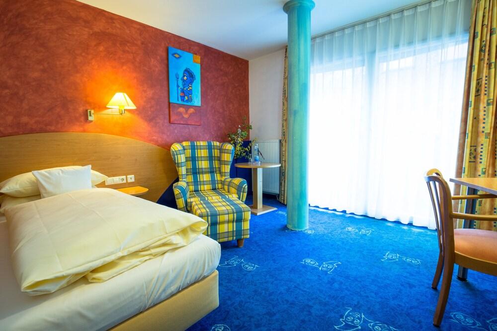 Allvitalis Traumhotel Karlsruhe Extérieur photo