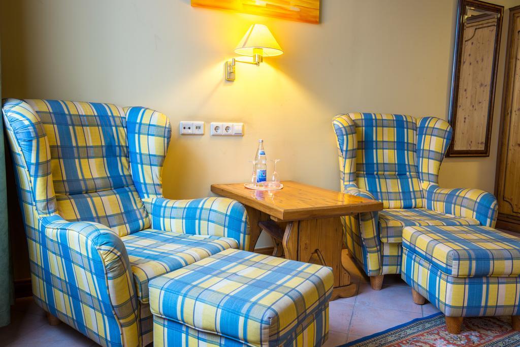 Allvitalis Traumhotel Karlsruhe Extérieur photo